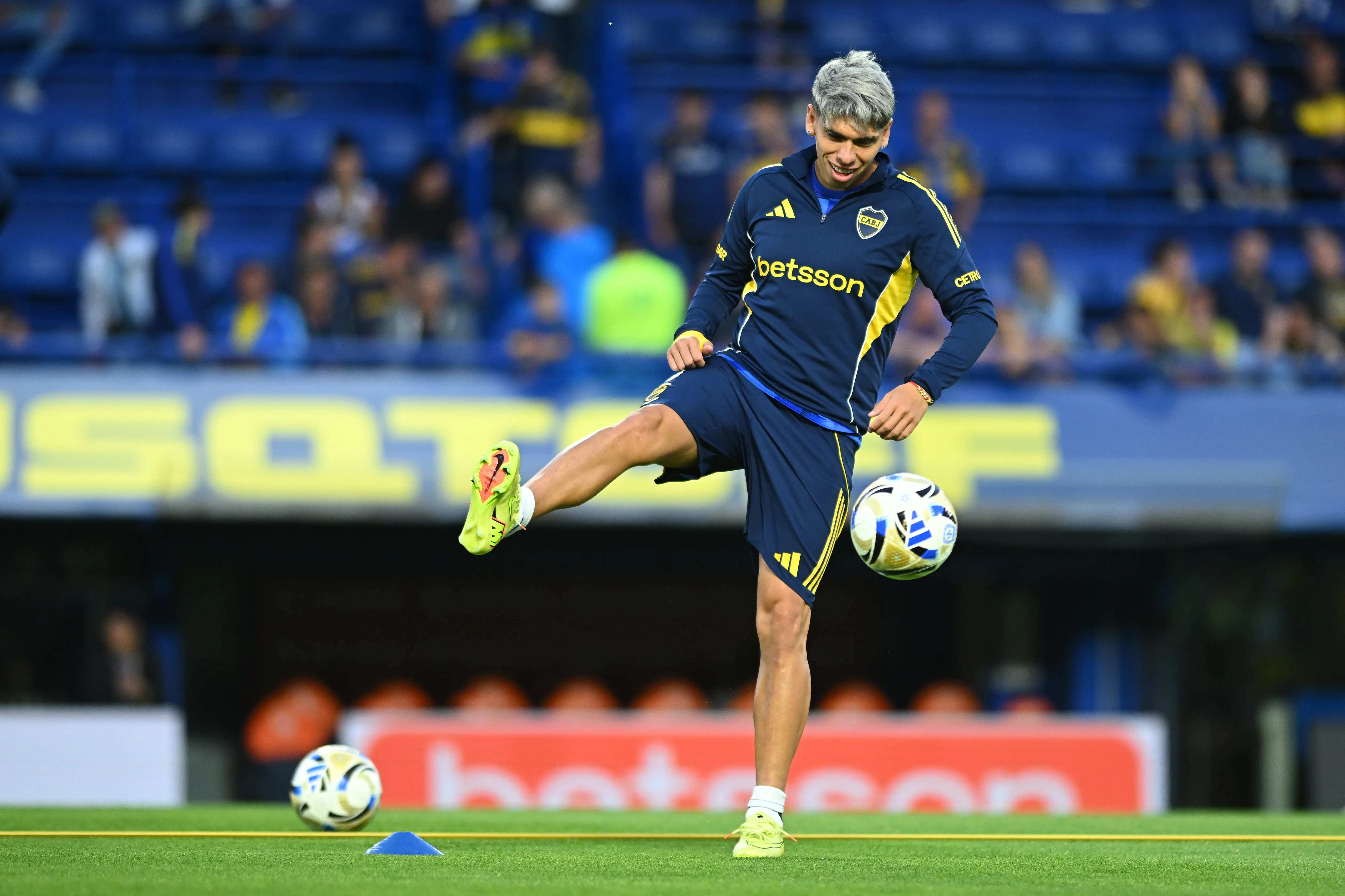 Carlos Palacios se perdió todo el primer semestre por una lesión en la rodilla. (Rodrigo Valle/Getty Images).