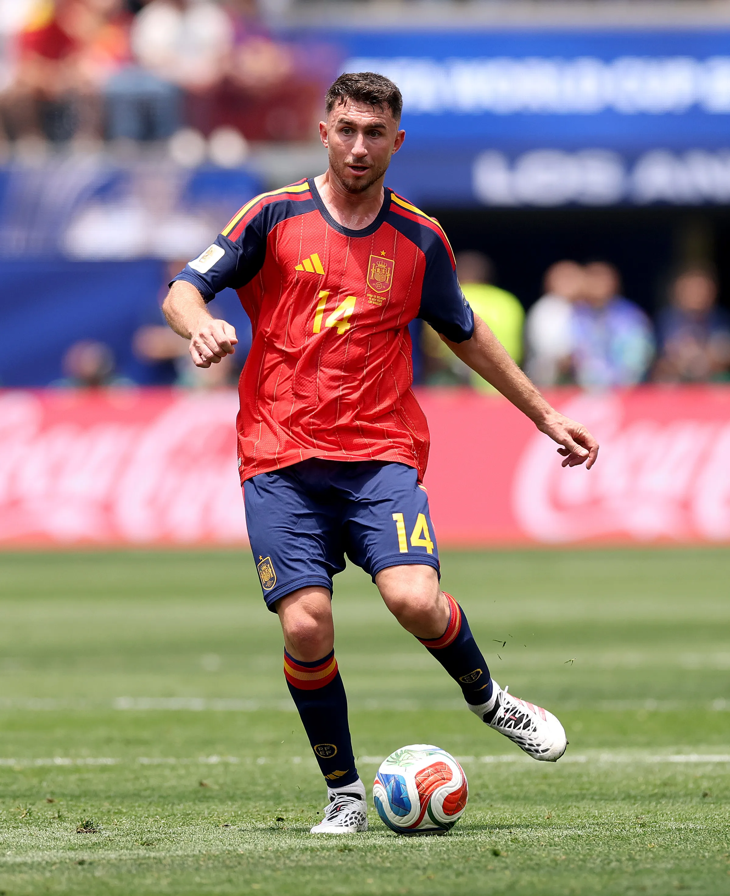Laporte es titular en la defensa de España y pide un buen arbitraje