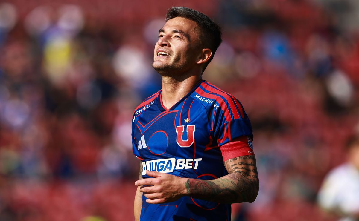 U de Chile realiza exámenes médicos a Charles Aránguiz por su lesión en la intertemporada