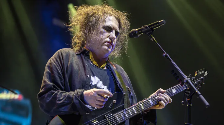 Robert Smith, líder de The Cure, en picada contra Infantino y Trump por el espectáculo de medio tiempo en la final del Mundial.