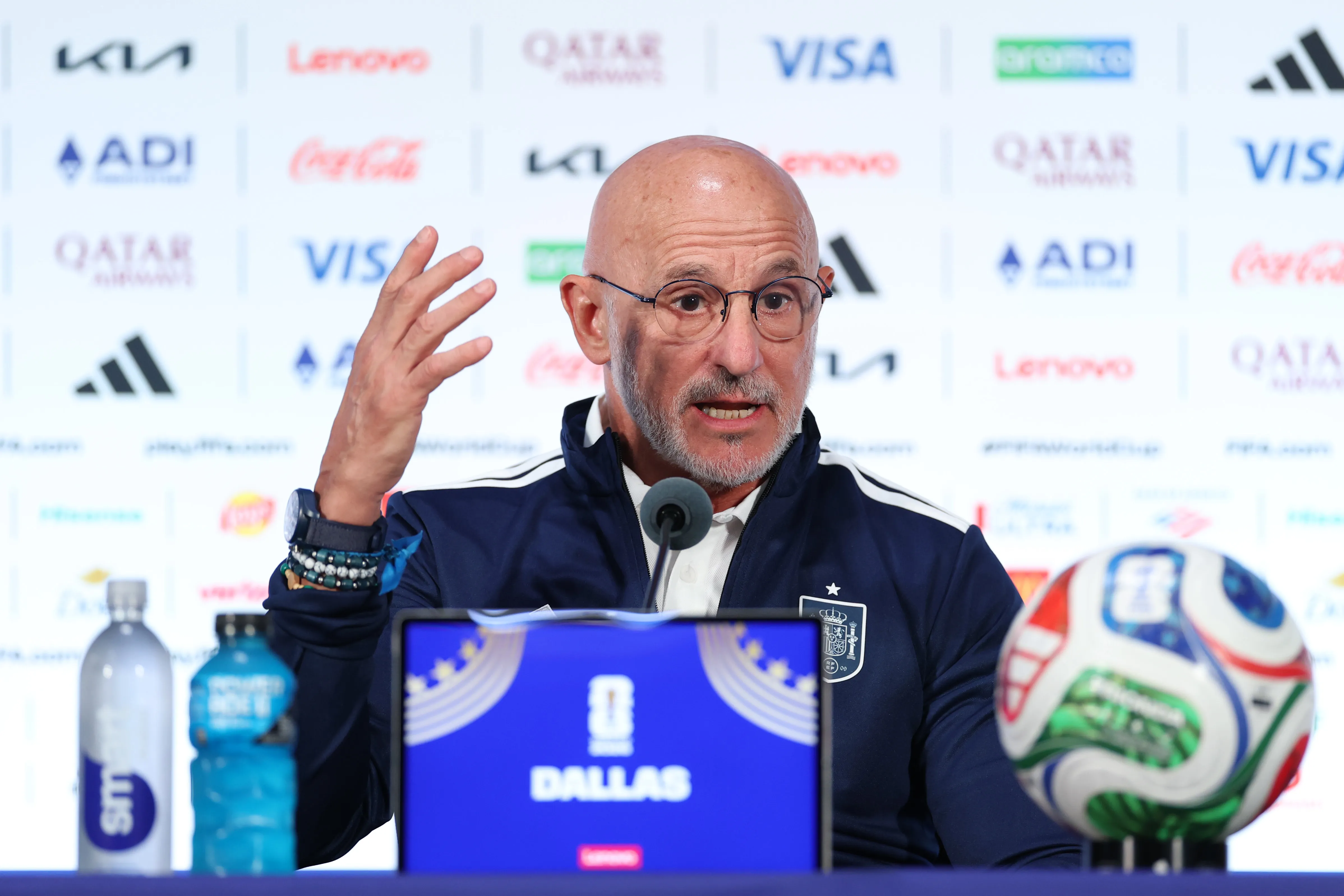 Luis de la Fuente sabe que no será fácil ganarle a Argentina. (Florencia Tan Jun/Getty Images).