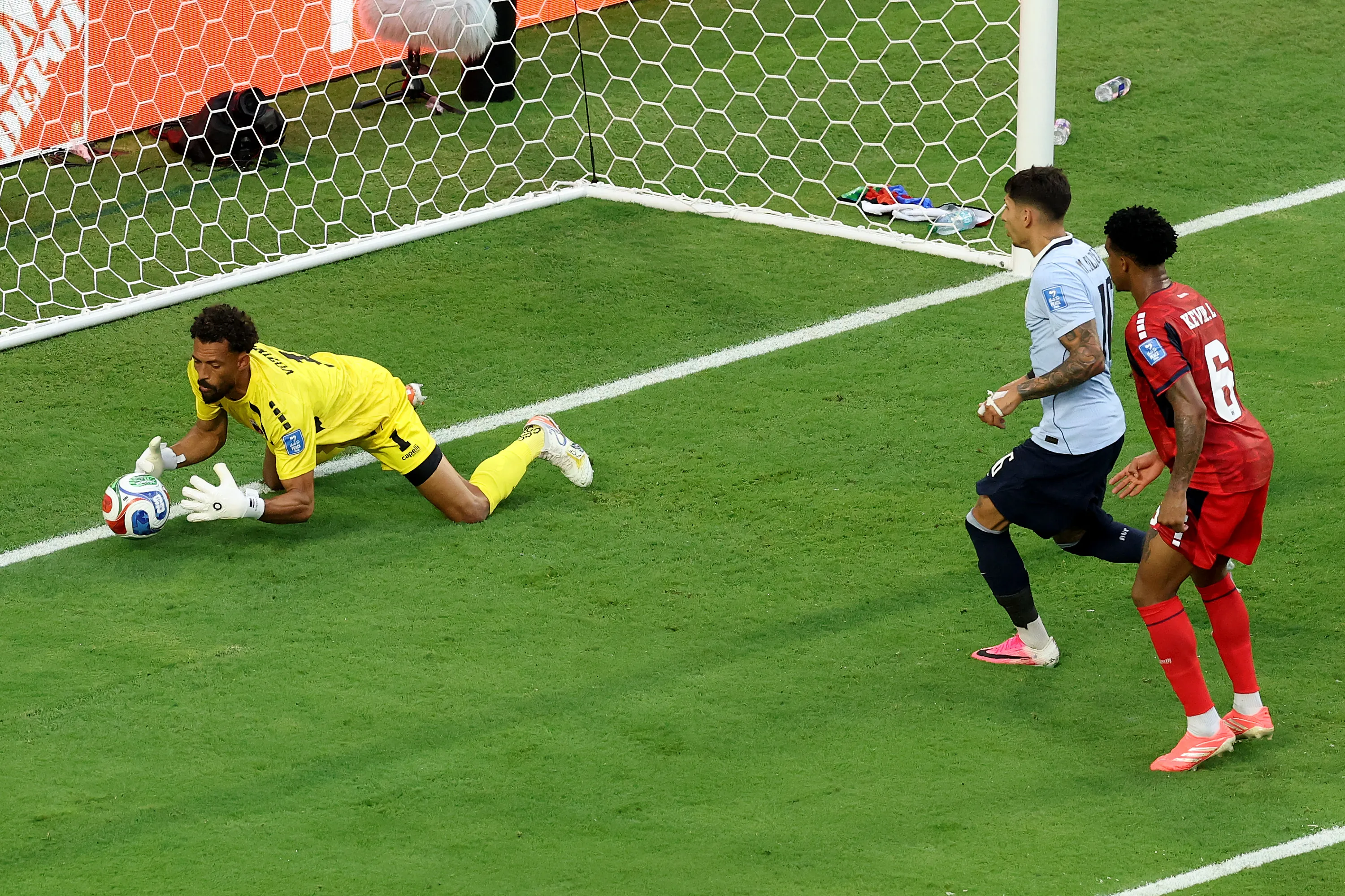 Vozinha en acción ante Uruguay durante el Mundial 2026. (Molly Darlington/Getty Images).