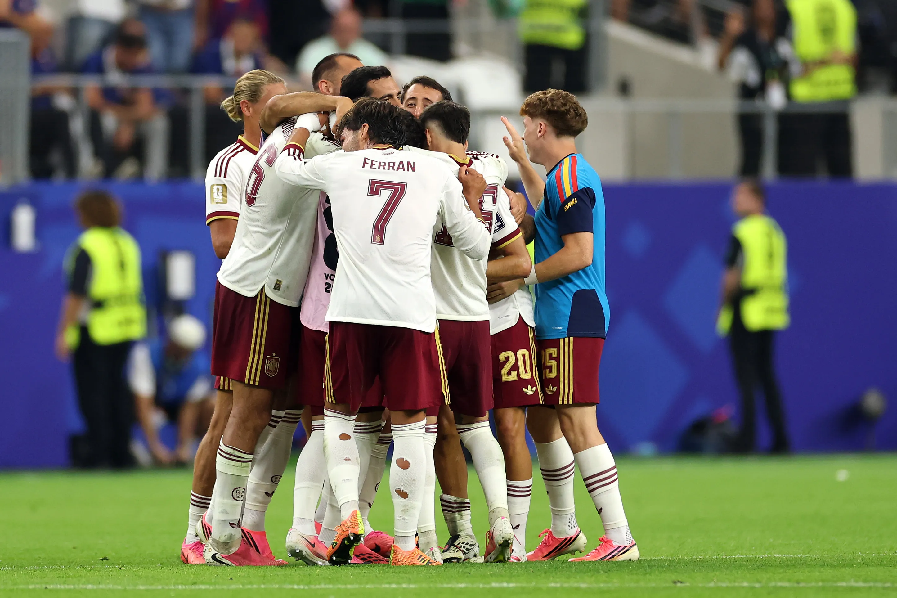 España busca sumar su segunda estrella /Getty Images)