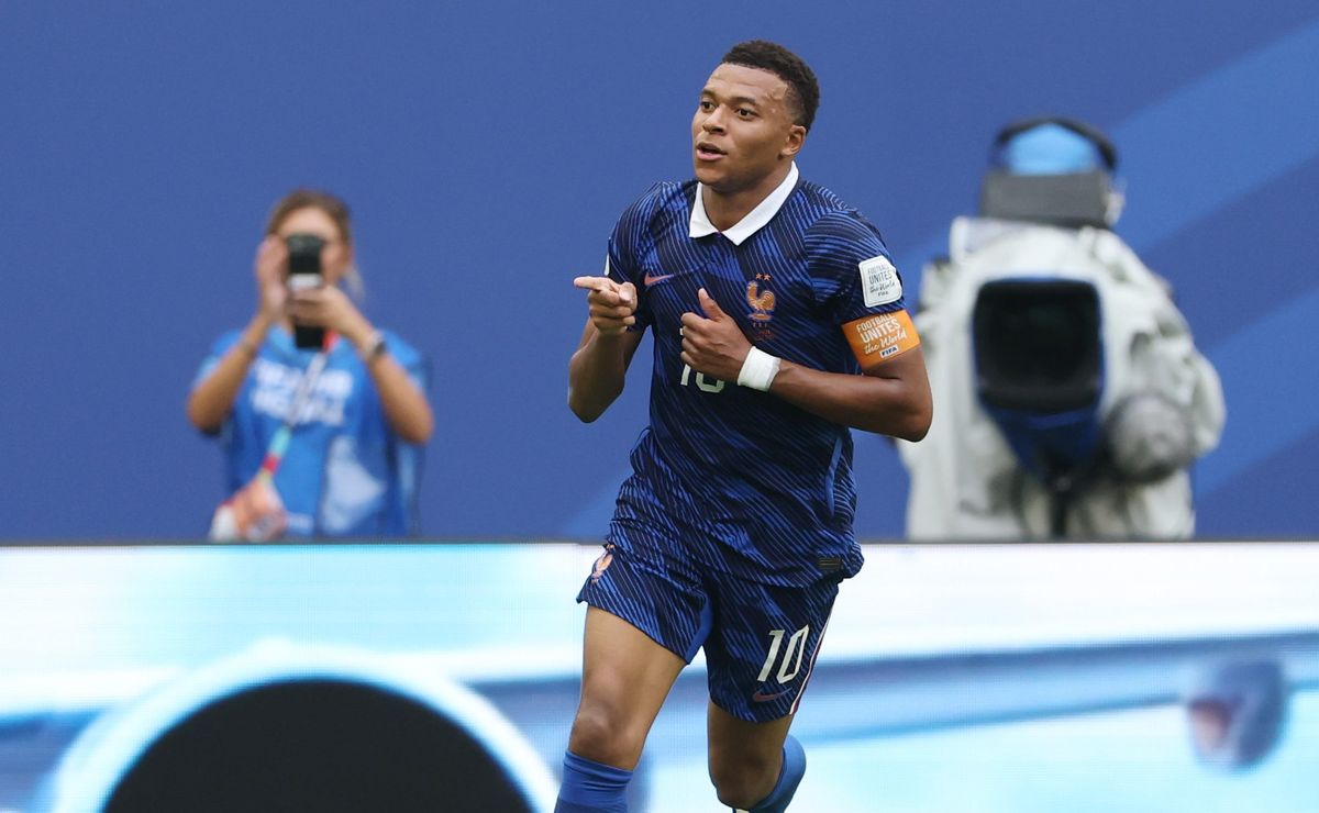 Kylian Mbappé deja atrás a Lionel Messi: es el goleador histórico de los mundiales