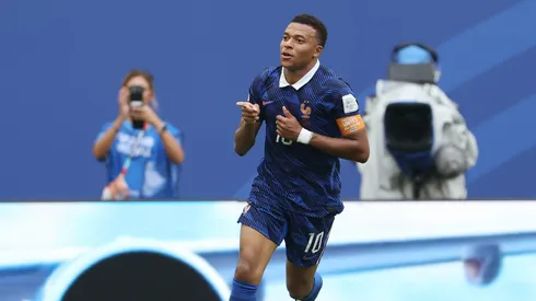 Mbappé superó a Lio.