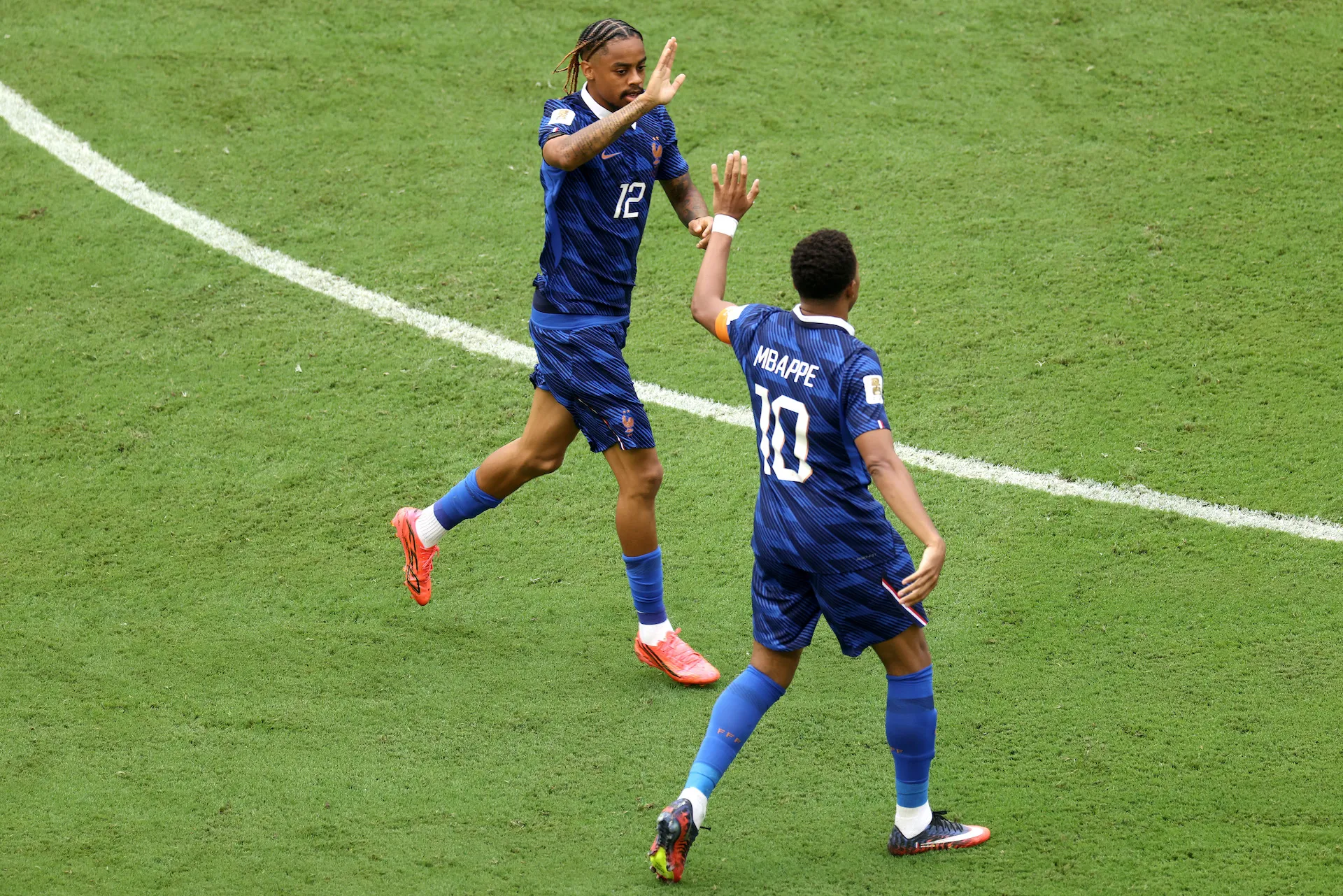 Francia intentó la remontada pero no le alcanzó ante Inglaterra (Photo by Jamie Squire/Getty Images)