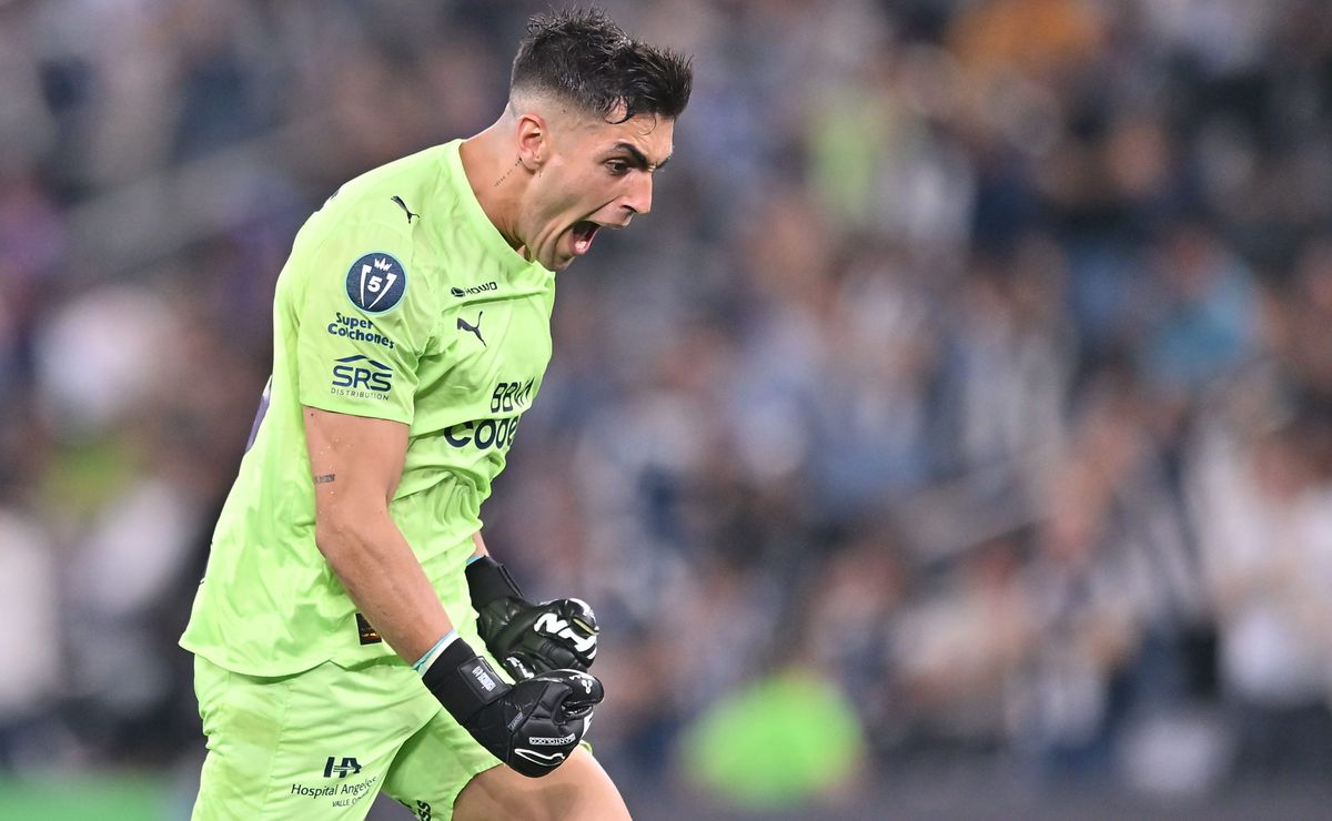 Vozinha no llega: avisan que Colo Colo tiene a su primer refuerzo y es Santiago Mele