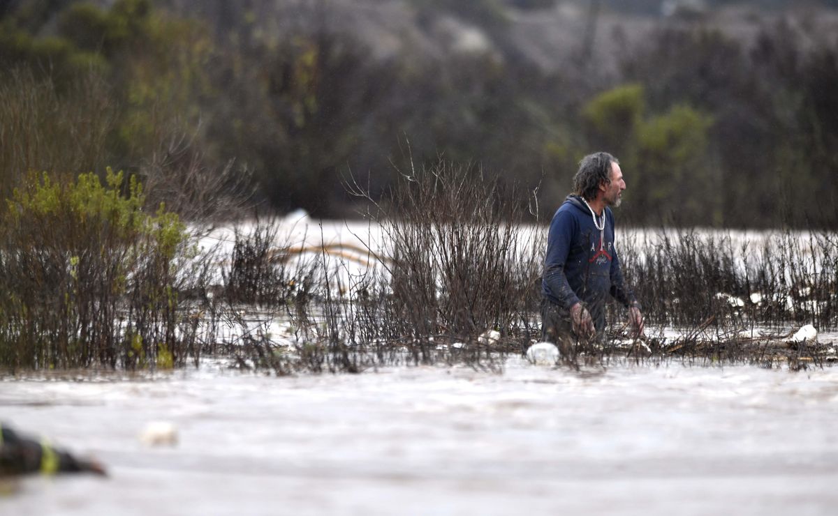 Guillermo Orellana quedó sin nada con el temporal: “Destruido, el sueño familiar se perdió en minutos”
