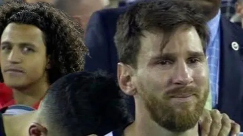 La popular imagen de Alexis y Messi recibe una actulización.