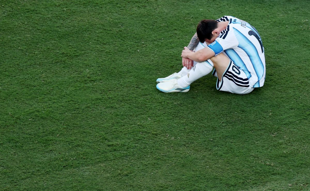 Patricio Yáñez critica a Lionel Messi por su fantasmal final ante España: “Caminó la cancha”