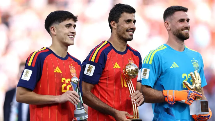 Los tres premiados en la final del Mundial 2026. Uno de ellos... ¿también fue premiado por Messi?