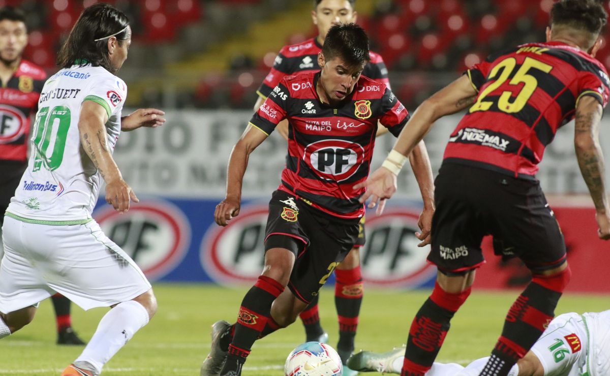 Ex Colo Colo deja el fútbol amateur y vuelve al profesionalismo: Disputará la Segunda División