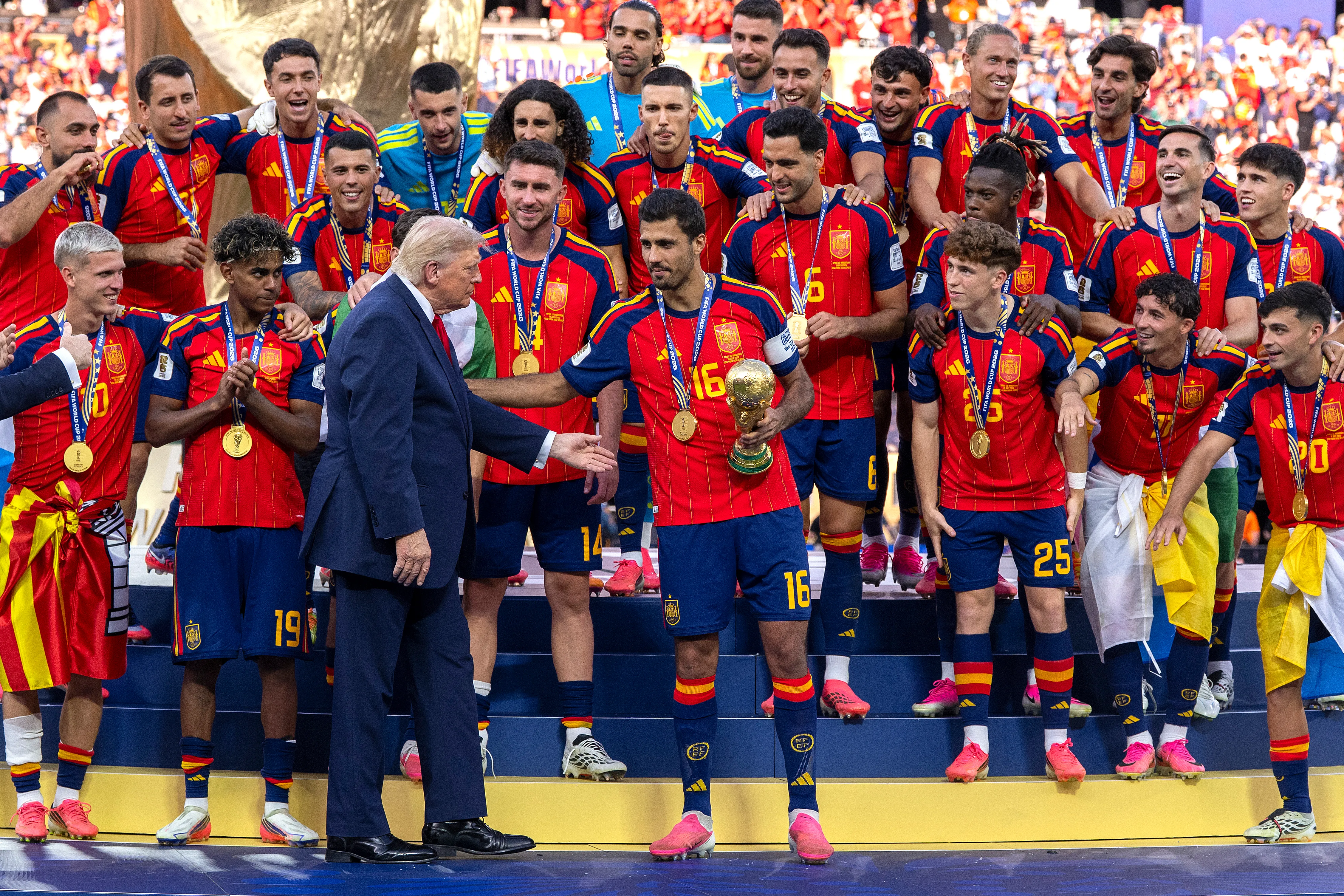 Donald Trump intentó salir en la foto final del Mundial | Getty Images