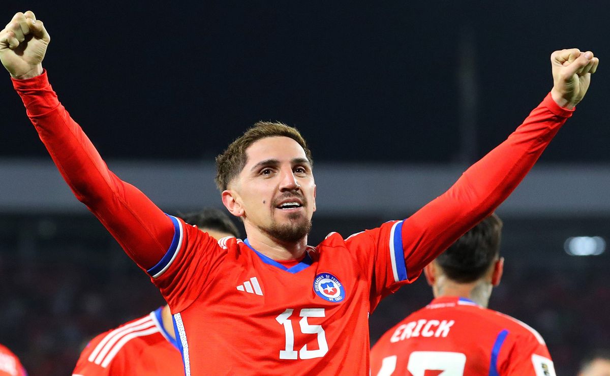 Vélez responde a oferta de Colo Colo: El verdadero monto que debe pagar por Diego Valdés