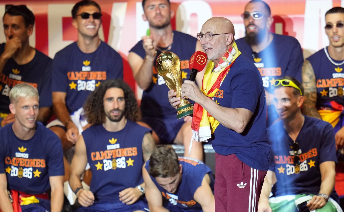 Una alegría inolvidable: DT de España levantó todas las copas tras el Mundial 2026
