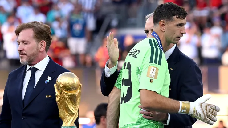 Dibu Martínez avisa que puede renunciar a la selección argentina.