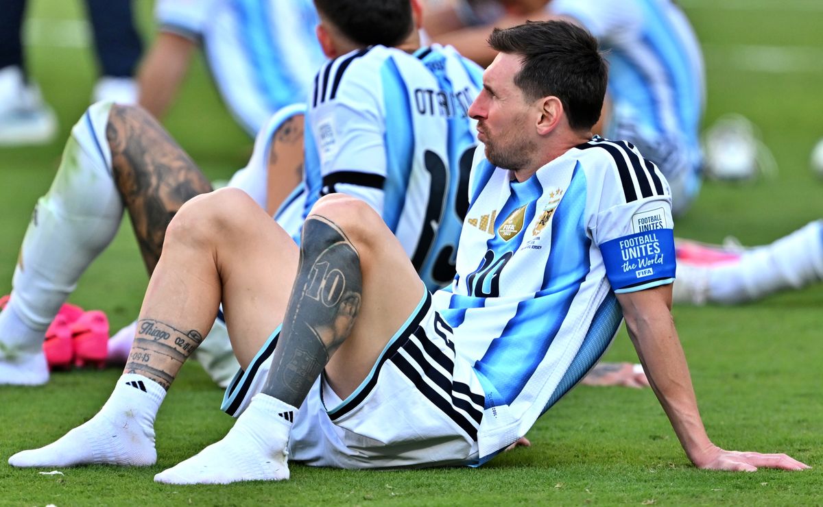 Una leyenda del fútbol inglés despedaza a Argentina tras el Mundial 2026: “Sin el VAR sería incontrolable”