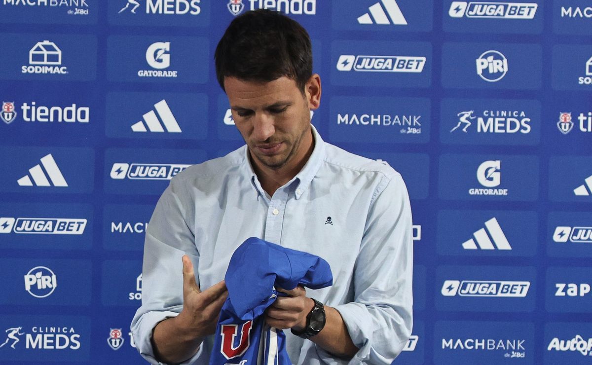 Manuel Mayo defiende con dos nombres su gestión en los fichajes de la U de Chile: “Tendrían que ser los 11 fracasos y no es así”
