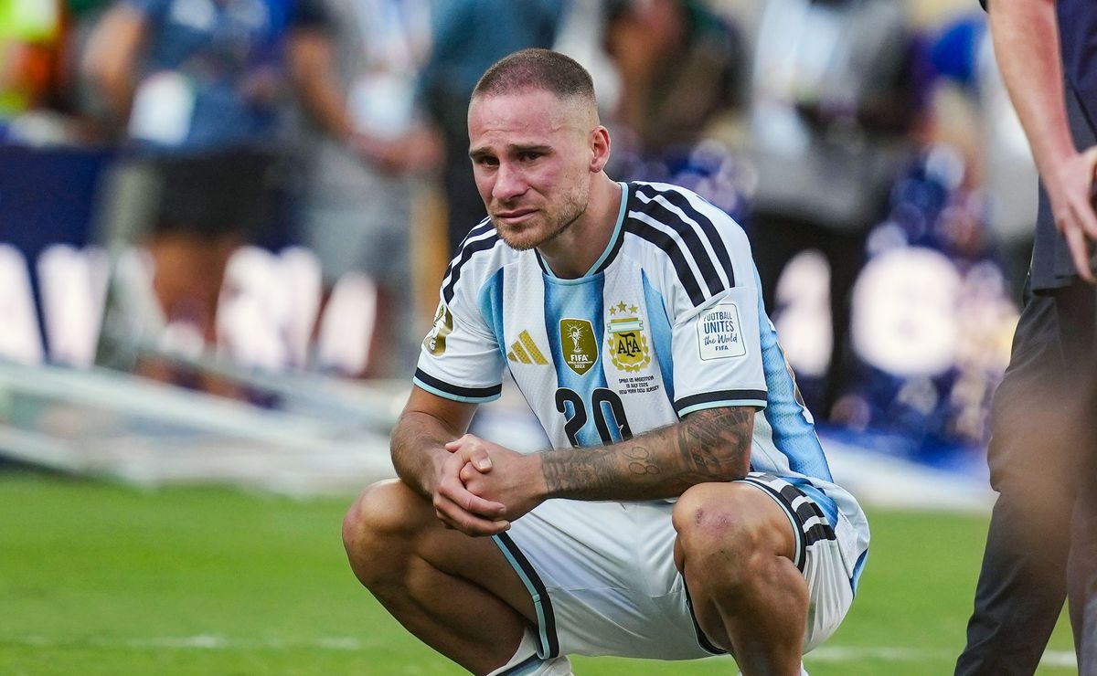 El polémico mensaje de Alexis Mac Allister tras la derrota: “Burlándose de nuestro dolor”