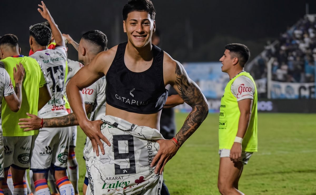 Deportes La Serena se refuerza con un delantero argentino que viene de la tercera categoría