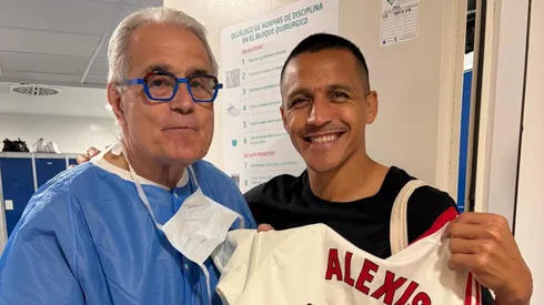 Alexis junto al doctor Ramón Cugat