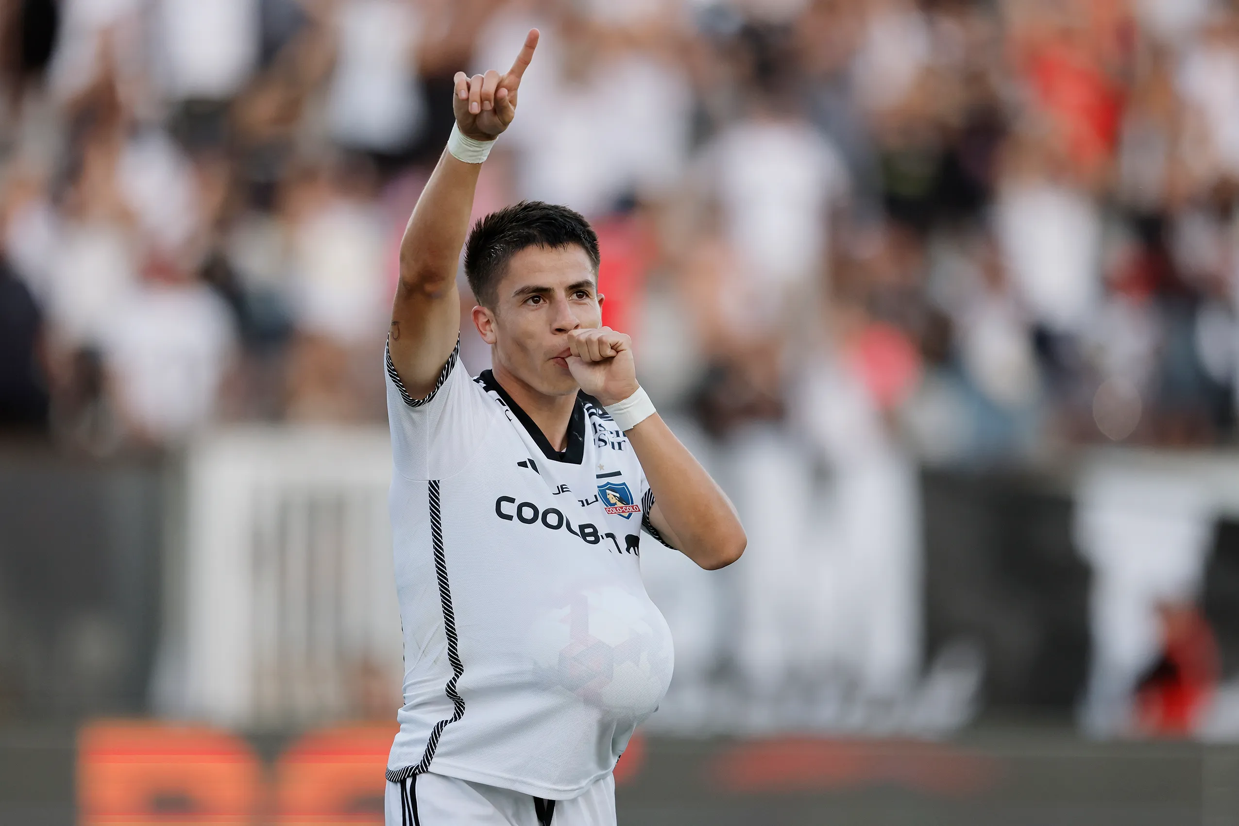 Así celebró Matías Moya su gol ante Huachipato, el único que anotó en el Cacique. (Pepe Alvujar/Photosport).