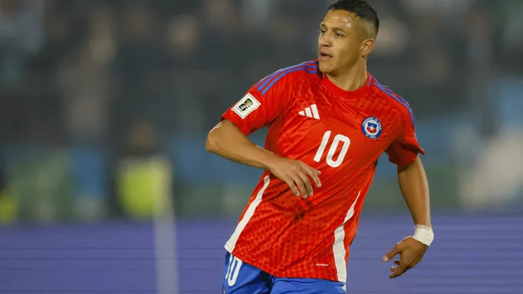 El guiño de Alexis Sánchez mientras define su próximo club.