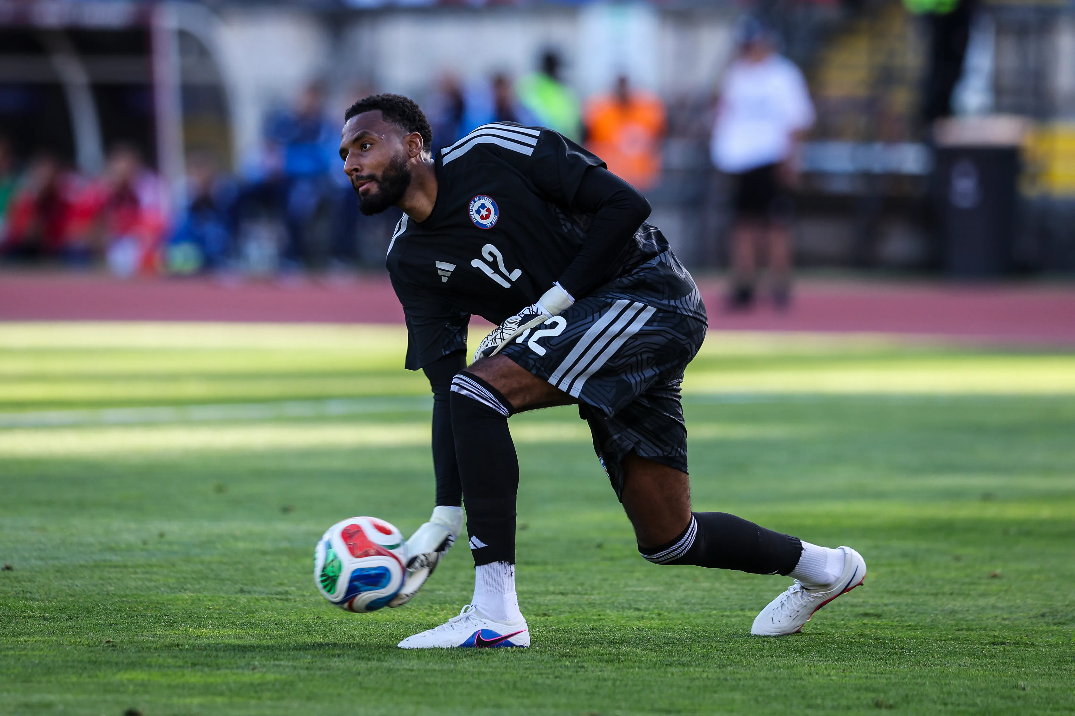Lawrence Vigouroux en el amistoso que Chile perdió ante Portugal poco antes del Mundial 2026. (Carlos Rodrigues/Getty Images).