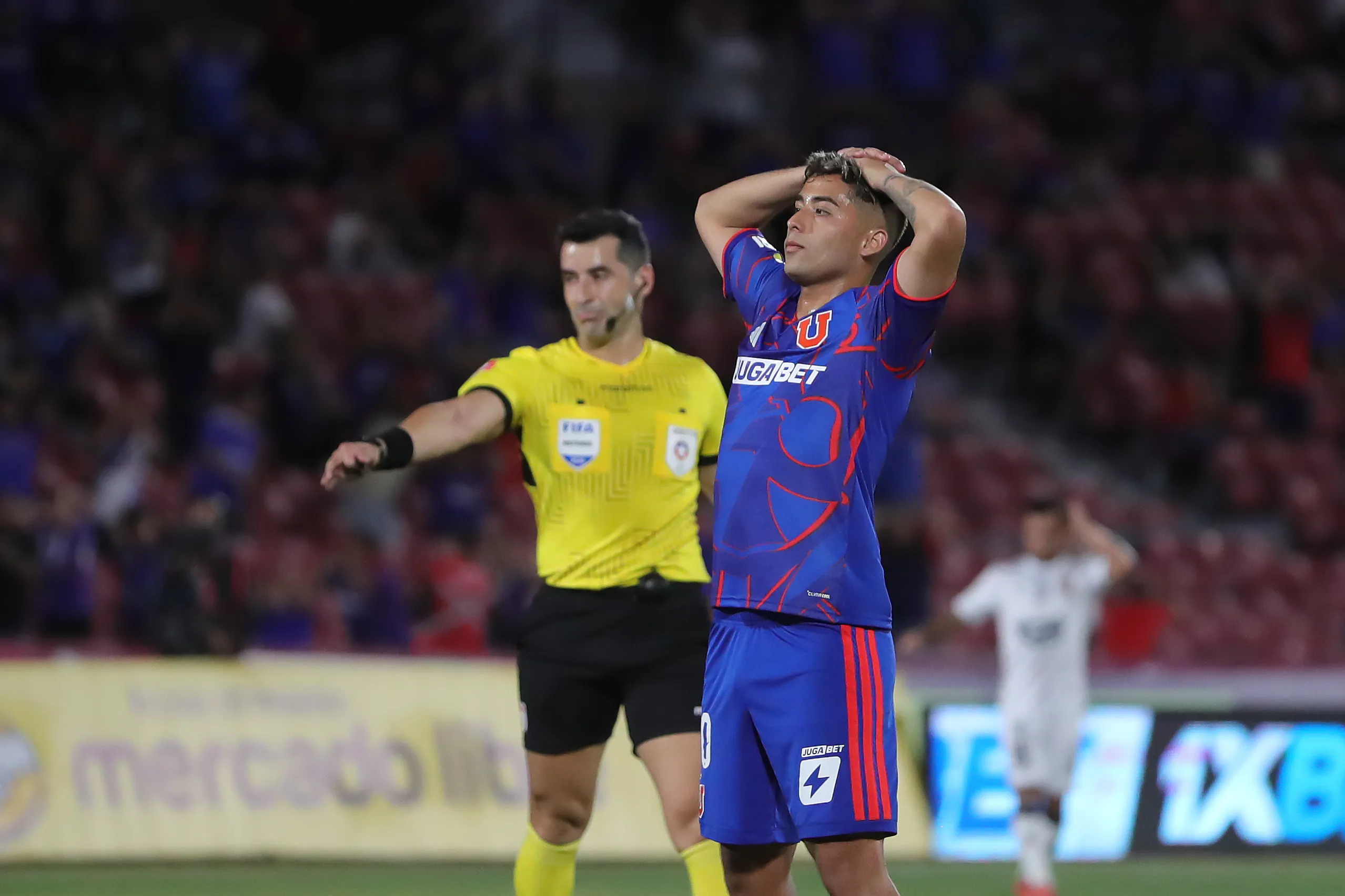 Lucas Assadi no ha tenido una buena temporada en U de Chile