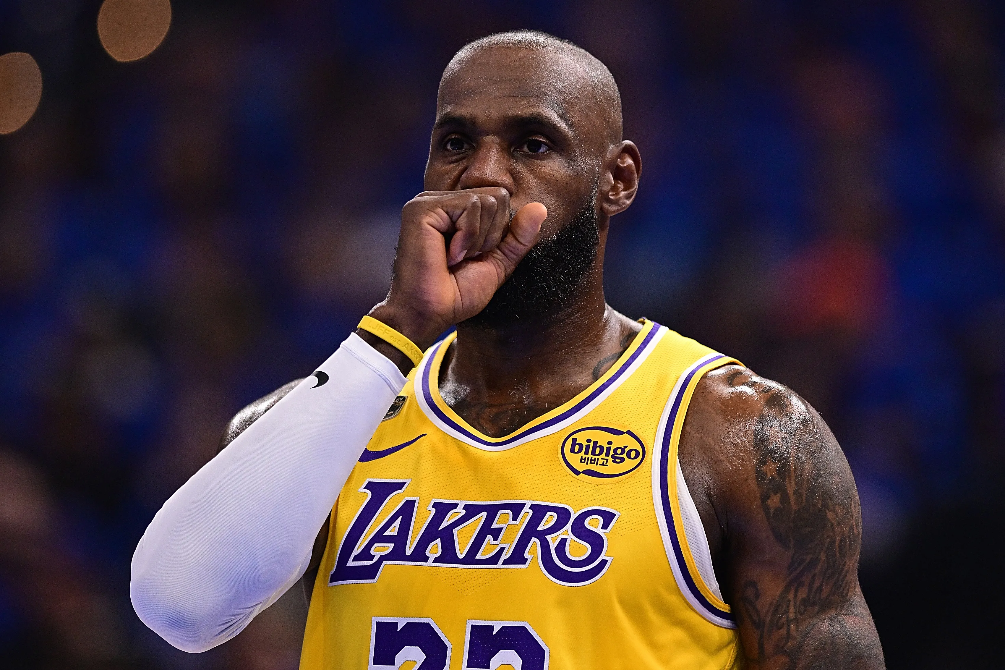 LeBron James seguirá jugando en la NBA. Imagen: Getty