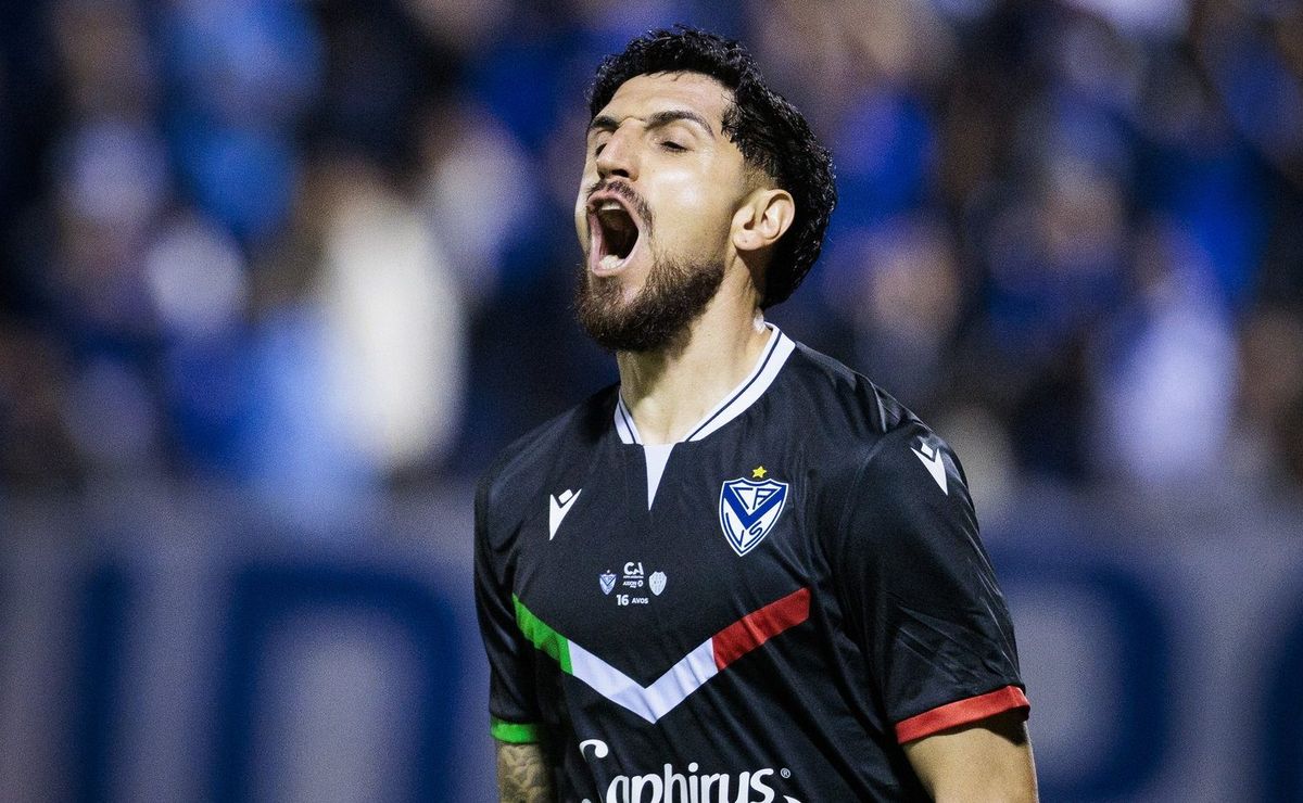 Problemas: Vélez Sarsfield le saca pica a Colo Colo y toma fuerte postura con Diego Valdés