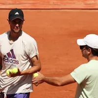 Lo entrenó Nico Massú, ganó un Grand Slam y se convierte en futbolista