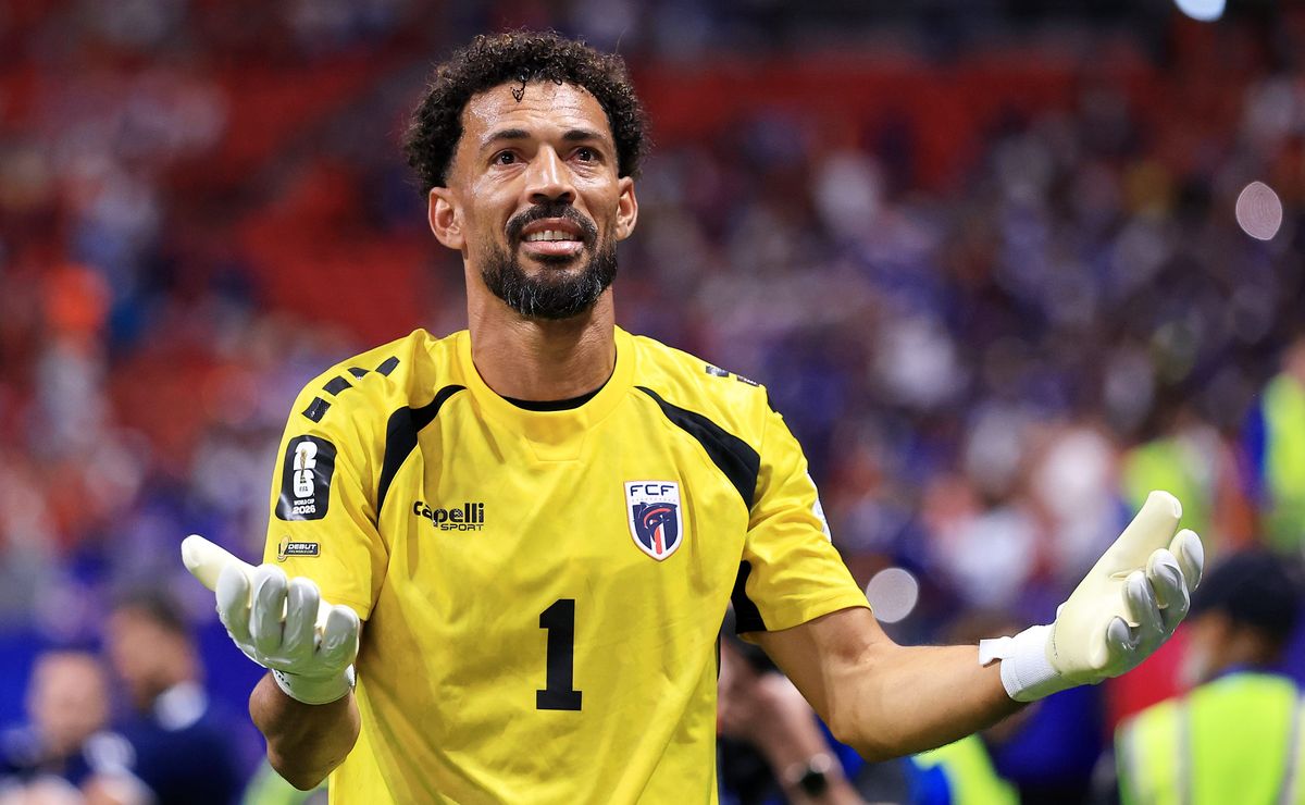 “Aura”: la impactante foto con la que Colo Colo confirma el fichaje Mundial de Vozinha