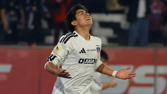 Así festejó Raipán el gol que liquidó el triunfo albo ante Deportes Limache.