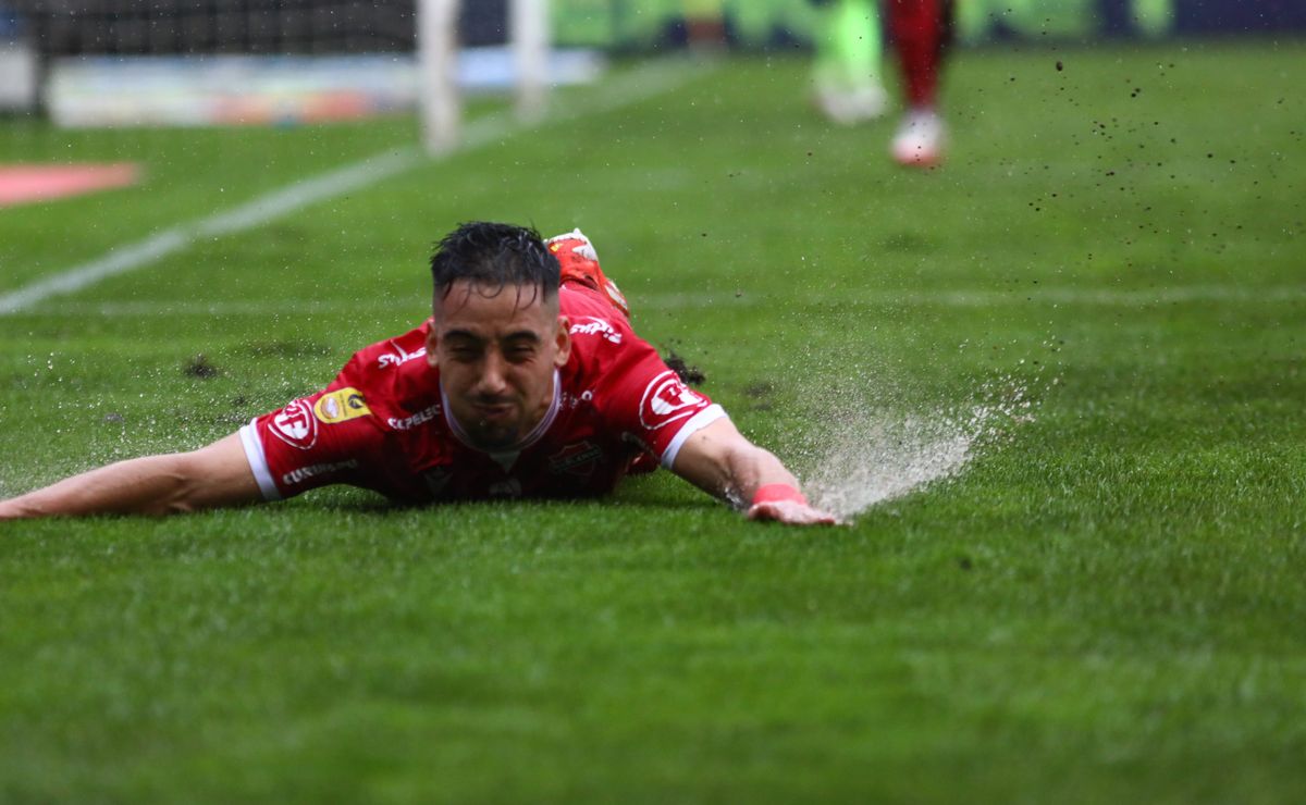 Tabla: Ñublense le gana a Palestino, a la lluvia y se mete bien arriba en la Liga de Primera