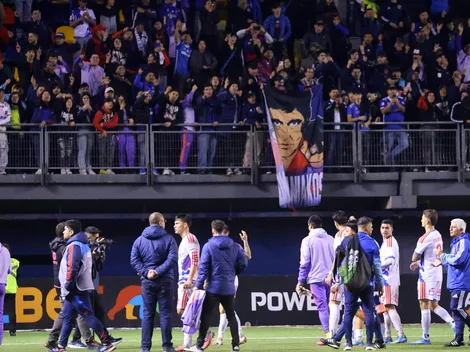 No se vio en TV: la protesta de hinchas de la U contra Michael Clark