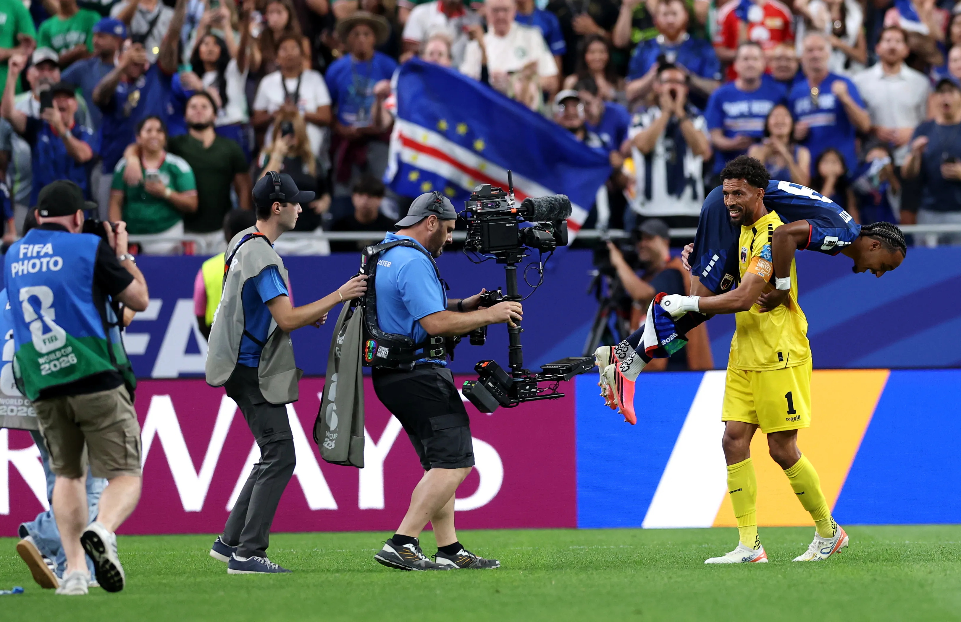 Vozinha se hizo popular en el Mundial. (Photo by Michael Steele/Getty Images)