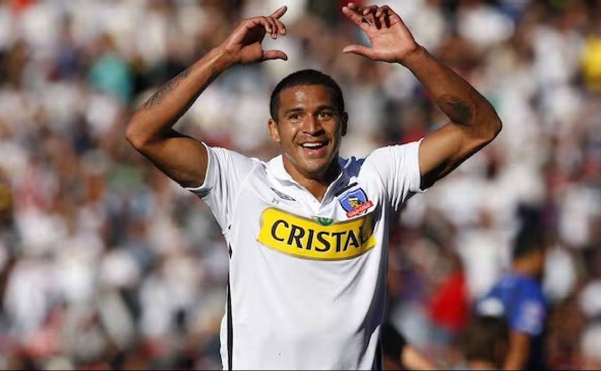 Macnelly Torres celebra su partido de despedida con dos ex Colo Colo entre los invitados
