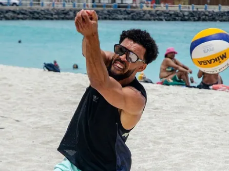 Colo Colo: la desconocida faceta de Vozinha como profesor de voleibol