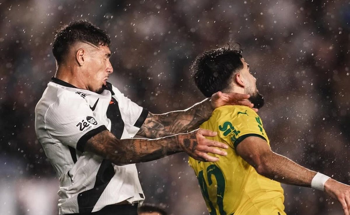 Fue multicampeón con Colo Colo y ahora enfrenta complejo momento en Brasil