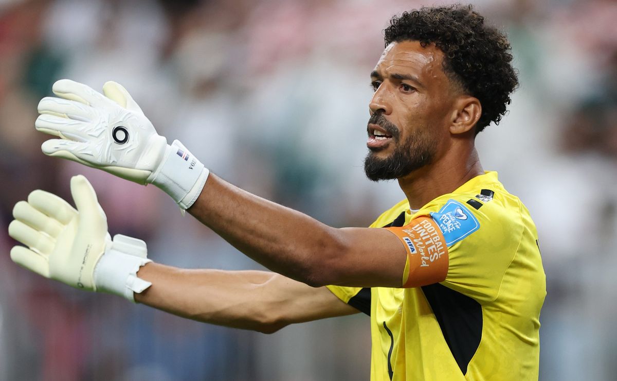 El primer jugador de Cabo Verde en Chile aplaude llegada de Vozinha a Colo Colo: “Está preparado”