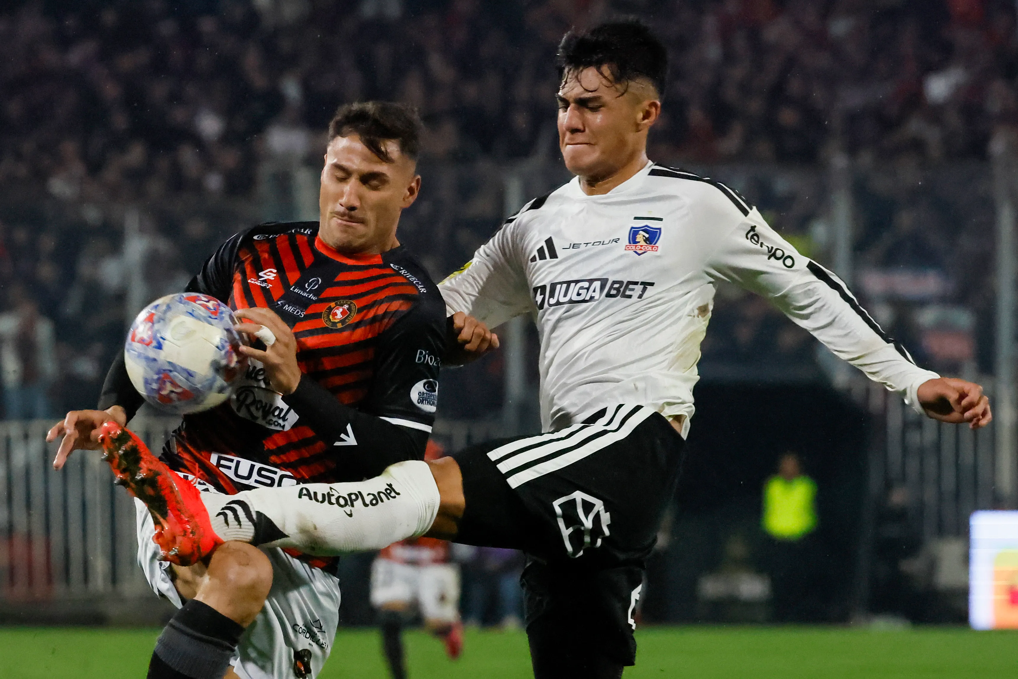 Alonso Olguín debuto profesionalmente en el Cacique de la mano de Fernando Ortiz. | Foto: Photosport.