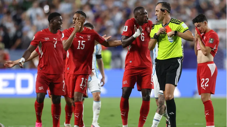 Breel Embolo fue mal expulsado ante Argentina.