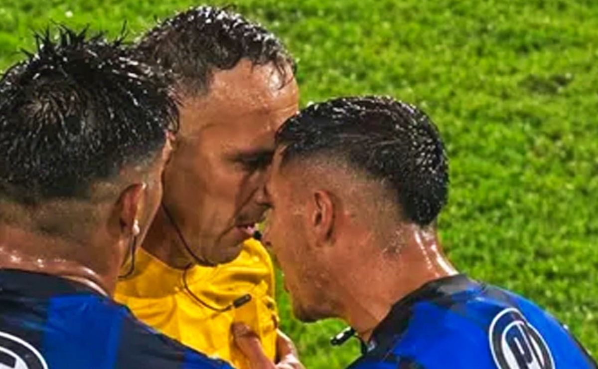 El duro castigo que recibió Kevin Altez tras intentar darle un cabezazo a Héctor Jona