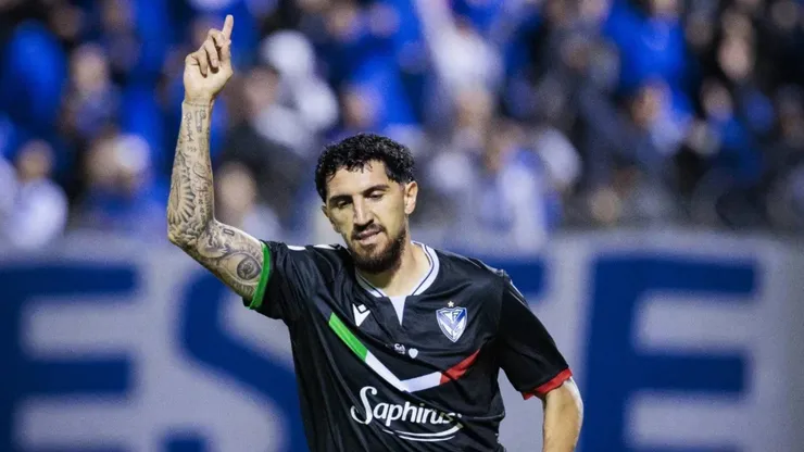 Diego Valdés exige su salida de Vélez para jugar en Colo Colo