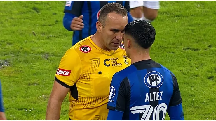 Jona se metió en una insólita discusión con el jugador de Huachipato.