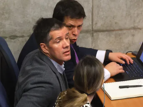 Michael Clark saca la voz antes de la formalización