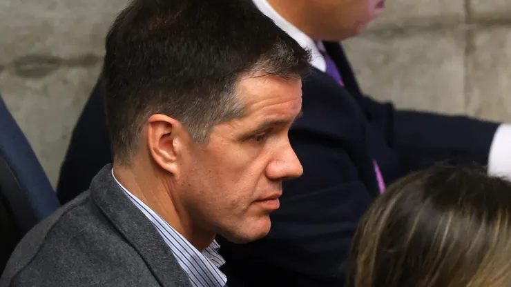 Michael Clark en plena formalización del caso Sartor.