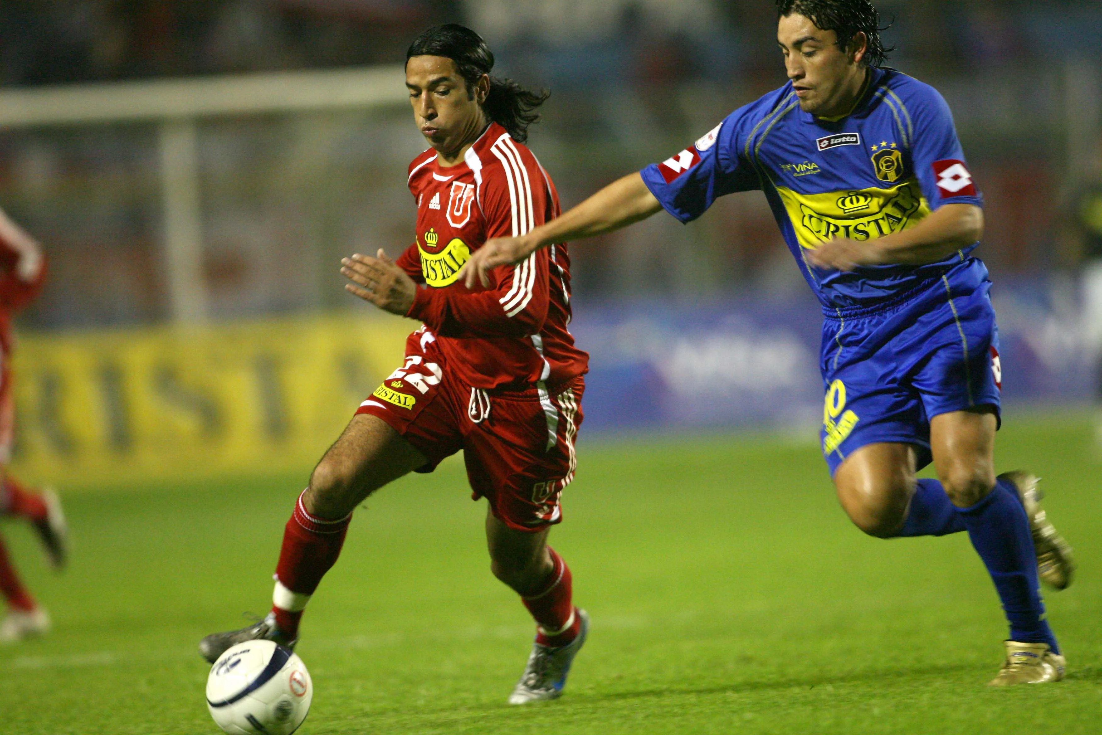 Daniel González se formó en los Ruleteros y debutó profesionalmente en 2004. (Andrés Piña | Photosport).