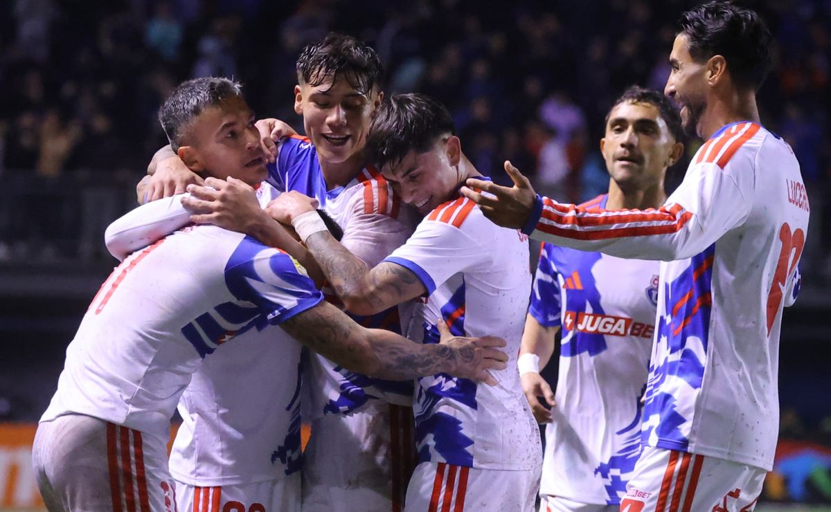 Pronósticos Universidad de Chile vs Huachipato: el Romántico Viajero quiere seguir sumando de a tres